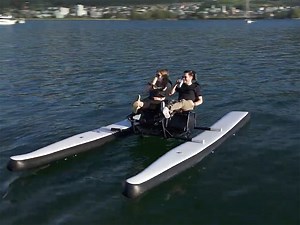 水上の冒険に漕ぎ出す？ 航続距離20kmの電動アシストペダルボート「Otter」 - bouncy / バウンシー