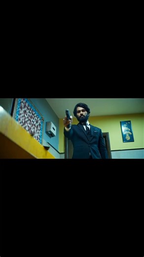 gangster Ne businessman ki supari li #shorts #shortsfeed #movie #bollywood #vijaydevarakonda #viral