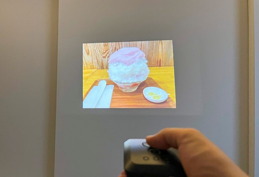 RICOH Image Pointer GP01を実機レビュー！手のひらサイズの小型プロジェクターならこれがおすすめ - Rentio PRESS [レンティオプレス]