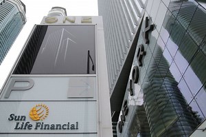 Sun Life shares slump after rare profit miss, in start contrast to rival Manulife