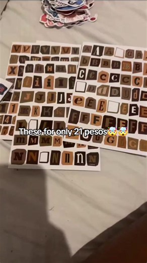 Stickers under 21 pesos: best cheap letter stickers to buy