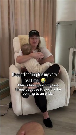 It’s been nearly 6 months since I last nursed the twins.🤱 It’s such a bittersweet feeling knowing