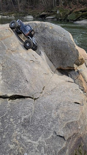 Found a killer spot today and I had to bust out the RockPirate #rc #rcadventure #waterfall #river #glacier #rock #rockclimbing #boulder #4x4 #4x4offroad #mudtire #truck #scale #axial #traxxas #element #rccrawler #crawler
