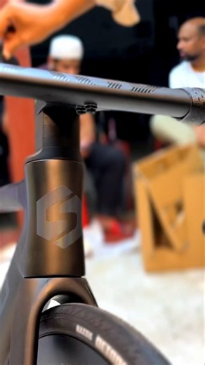 Lightweight CARBON Road Bikes Unboxing | Sunpeed Invincible Expert |
