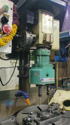 S69 The brass gear mechanism of the tapping machine has been damaged.#tapping #machine #trending