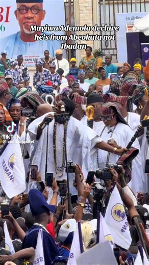 Bọda Muyiwa, awa ọmọ ibadan ti binu. How can u be enjoying yourself in Ibadan all your life and we have considered you in ibadan and you went and denied us like this? You did not even use diplomacy to say it at all! I am very upset. What os wrong with being Ibadan? Awa ọmọ ibadan kini so!! Ti a ba se Oluyọle day, you will not be invited, a gbọdọ ri ẹsẹ yin nibẹ! 😡@_Authenticmuy I have been a Muy Authentic fan for decades, not anymore! Ki lo de ti ẹ humiliate wa bayẹn? Seriously ẹ nice brother �