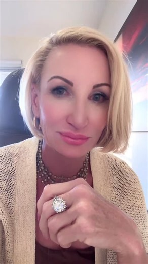 ✨ Medium Minute-ish: Intuition & Healing ✨ Today was a challenging content day, but Spirit reminded me of something powerful through my client: your intuition can save your life. Brain scans show that when I read people, my brain doesn’t rely on the cognitive frontal orbital part—it shifts into the Delta state—the dreamless state. 🧠✨ This is the same state doctors put people in to heal traumatic brain injuries. Years ago, after a biking accident, I broke eight bones in my face—including my orbi