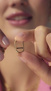 Let’s link up for an ear party. 🖇️ #PandoraME Discover more: https://www.pandora.net/collections/pandora-me | Pandora