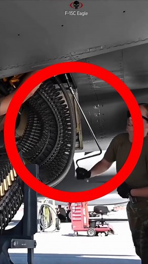 1.2M views · 26K reactions | Así se recarga el cañón de un Jet de Combate | F-15 | Sigue Volando | Facebook