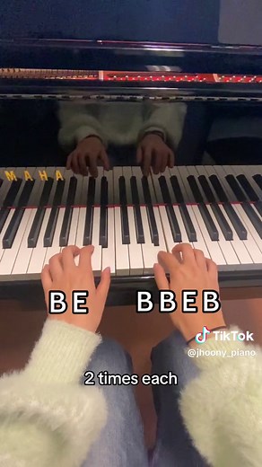 Impress Your Friends on the Piano with Easy Piano Duets