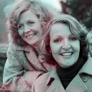 Tribute To A Birtish Classic, The Manor Born, ( 1979 Sitcom, 3 Seasons )