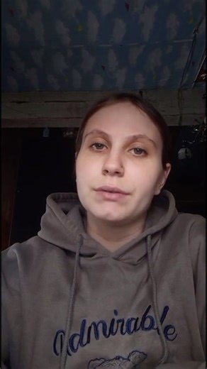 Elena Trishina on Instagram: "Ребят, Катя записала видео для вас. Она читает все комментарии, ей очень приятно! Она всю свою жизнь живет, держа в себе все переживания и страхи. И интервью ей далось тяжело, раскрыть душу очень сложно.. А еще сложнее просить о помощи, когда ты с детства был сам за себя. Жить без поддержки и любви родителей то еще испытание! Эти дни мы с вами творим добро для Кати и ее сестер и брата. Мы обязательно соберем средства на покупку своего дома для этой семьи🙏🏻 За 1.5 