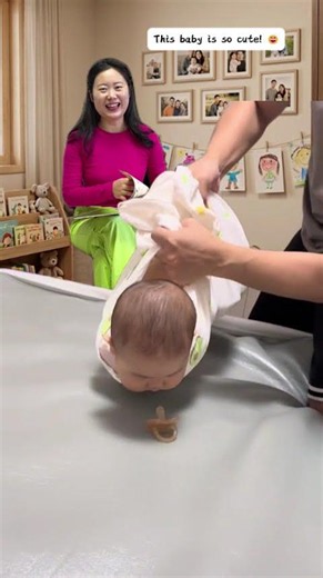 The baby is so cute, haha ​​😃😘😚赤ちゃん、とっても可愛いですね、ハハ ​​😃😘😚 #funny #baby #cute#shorts