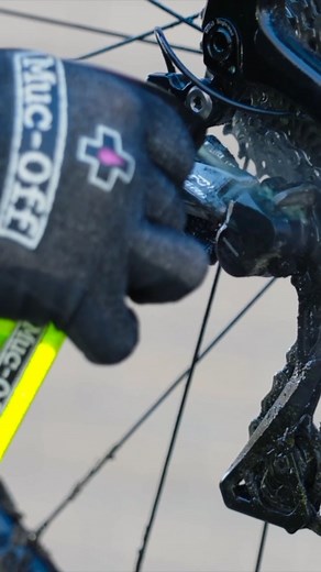 Clean up your drivetrain act 🫵 Dominate the gravel with Muc-Off Drivetrain Cleaner which rips through Dirt and Grime for a smooth-like-butter performance #mucoff | Muc-Off