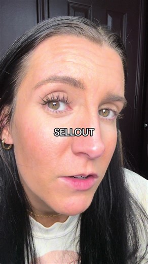 Achieve the Perfect Fluffy Lash Look at Home