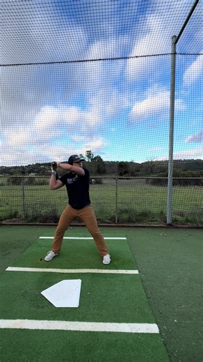 Mastering the Perfect Baseball Swing