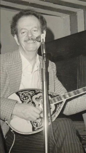 🇬🇷 🎶 Το βαπόρι απ΄ την Περσία - Βασίλης Τσιτσάνης / To Vapori Ap' Tin Persia - Vassilis Tsitsanis ♫❤