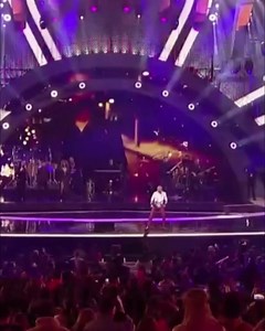 ¡Regalo especial para ti! Para aquellos que no pudieron asistir a mi presentación en el Festival de Viña del Mar la semana pasada, hoy, a las 9 p.m., lanzaremos la presentación completa para que la disfruten. ¡No te lo pierdas! #viña2020 @elfestivaldevina ⠀⠀⠀⠀⠀⠀⠀⠀⠀ ⠀⠀⠀⠀⠀⠀⠀⠀⠀ Presentão especial pra vocês! Pra quem não conseguiu assistir à minha apresentação no Festival de Viña del Mar semana passada, hoje, as 9pm, vamos liberar a apresentação completa pra vocês curtirem. Presentão especial pra vo