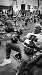 Just another day in my office! 💪🏾💪🏾 | Dexter Jackson