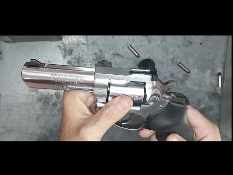 How To USE Revolvers & Speed Loaders