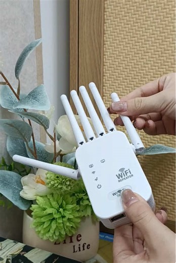 Effortlessly Boost Your Wi-Fi Signal with This Extender