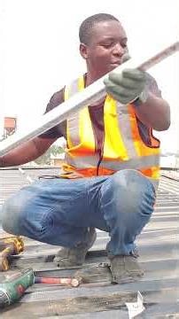 how to mount solar panel rail#solartips #trendingshorts #solarenergy #jinkosolar #BARRY-TECH