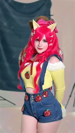 El poder de la amistad ❤️ #cosplay #otakus #mylittlepony #cosplay #applebloom #applejack