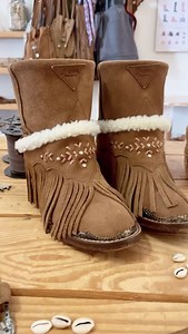 Country boots on the making ✨ work in our studio ✨ #layerboots #atelier #bohoboots #bohostyle | Layer Boots