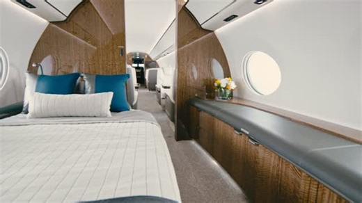 Gulfstream Aerospace on Instagram: "The G700 represents the pinnacle Gulfstream Cabin Experience. #SoundOn for a guided tour with Gulfstream’s director of Interior Design, featuring a grand suite with shower and vanity."