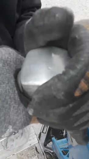 BP Battles Stuck Pins on Kinze 4900 Lift Cylinder with Air Hammer #farmlife #johndeere #farming | BP Farming