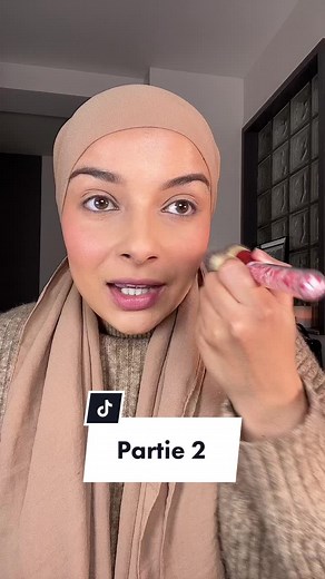 Makeup Tutorial: Flawless Application Techniques