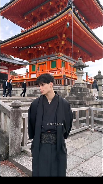 Corte de Pelo Japonés y Moda Jean con Jash