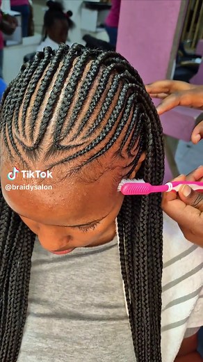 Trendy Micro Braid Hairstyles for Short Hair