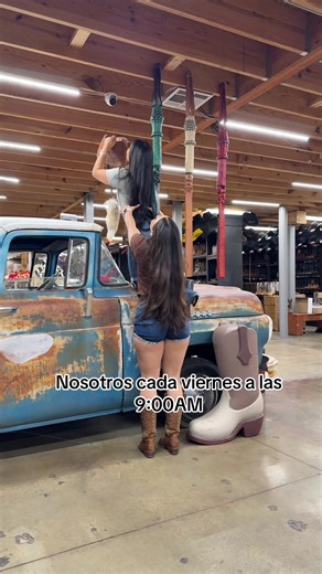 Explore Stylish Western Outfits for Women