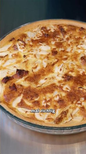 Spargelquiche mit Speck, Parmesan und weißem Spargel