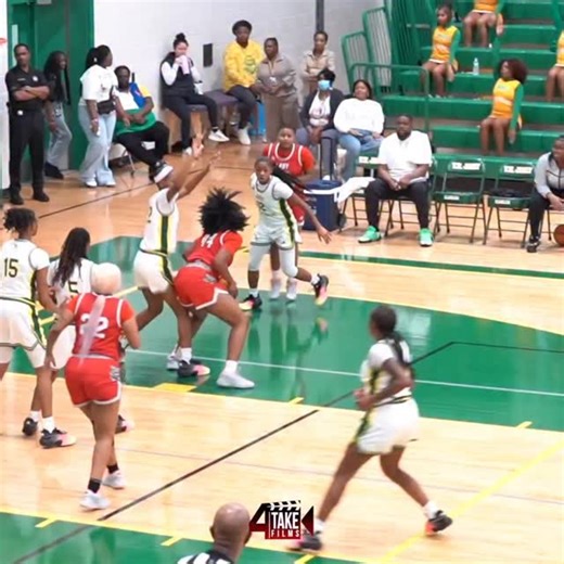 Seth Wesley on Instagram: "Best Female Freshman 👀👀👀 @1babymel2"