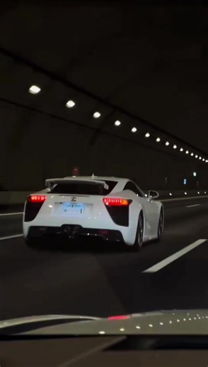 レクサスのモデル紹介：かっこいいスポーツカー