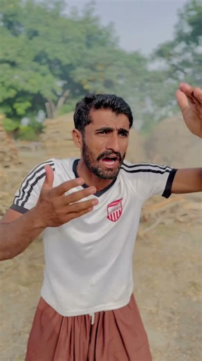 Car gaib kasy hoi🧐 #funny #mainabpnewsdekhtahoon #musicalinstrumentsound #comedy