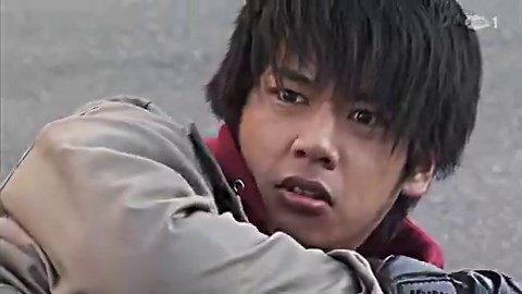 coolest transformation concept till now.Shame that the masked form is not use that often.I like that in the later generations, the fight scene and power setting take an important role in the writing than in the old gen.