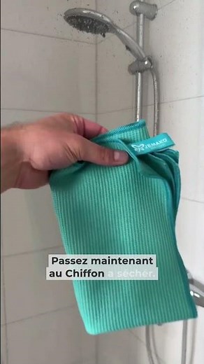Voici comment éliminer facilement les dépôts de calcaire de votre cabine de douche