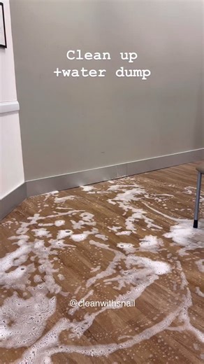 Cleaning with Snail 🐌 | The clean up from the horrible part 1 #cleantok #asmr #sudsy #clean #satisfying #cleaning #mopping | Instagram