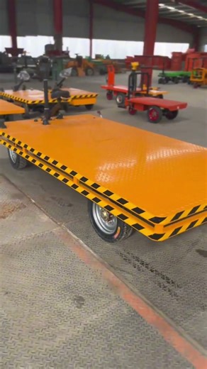 Heavy-duty 4-wheeled flatbed truck #materialhandling#factoryproducts