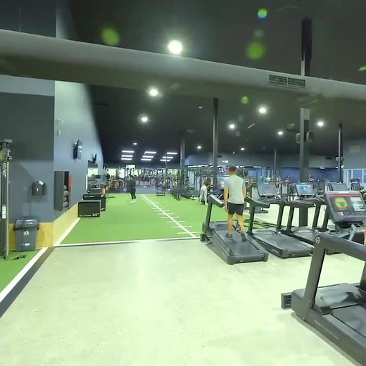 Check out Club Lime Campbelltown! 💚 As Sydney’s biggest Club Lime, this epic two-storey space includes: ✅ A huge training space ✅ The best strength and cardio equipment ✅ A wide range of Group Fitness classes to keep you motivated ✅ A dedicated spin studio ✅ 2/47 access so you can train ‘round the clock Visit us at 1 Tindall Street to see it for yourself! | Club Lime