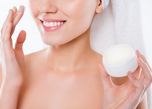 2019's Hottest Skincare Trend Is The Opposite Of What You're Doing