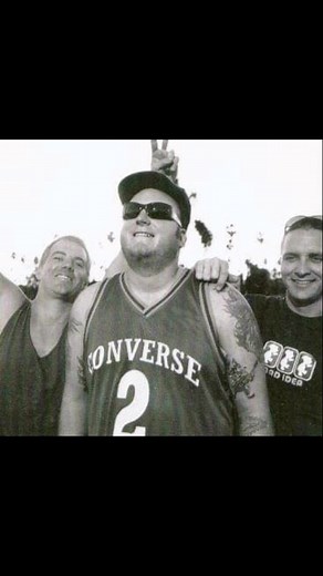 SUBLIME | HAPPY BIRTHDAY to Eric Wilson ❤️🌞 ERIC WILSON DROP THE FUNKY BASS-LINE… BASS! | Instagram