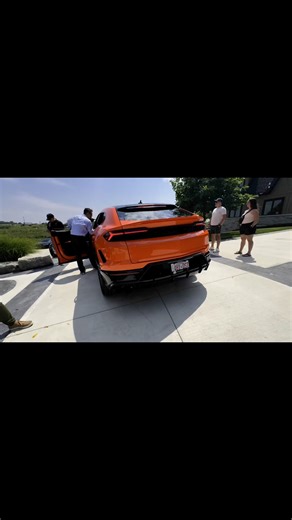 Roadside Flower Market on Reels