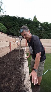 Antony shares a quick tip: your garden is only as good as your soil! Before planting, make sure it’s rich, crumbly, and full of life. Adding compost helps create the perfect conditions for roots to grow strong and healthy. It’s a small step with big rewards. #GardenOnARoll #SoilImprovement #GardeningAdvice #PlantingPrep | Garden on a Roll