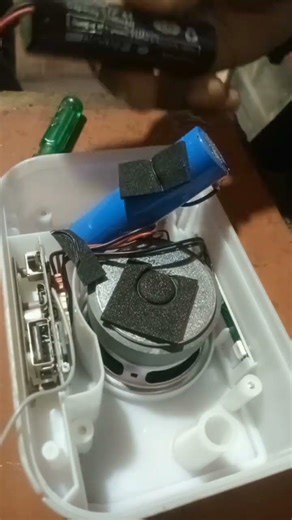 Bluetooth speaker repair battery 🔋change #techno repair #bluetooth #speaker