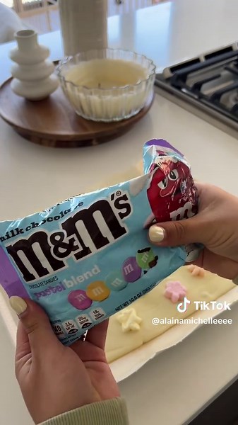 Delicious Spring Chocolate Bark Recipe