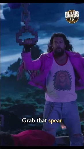 Fireball Battle: Pink Jacket Hero Retrieves Orb & Escapes! #shorts